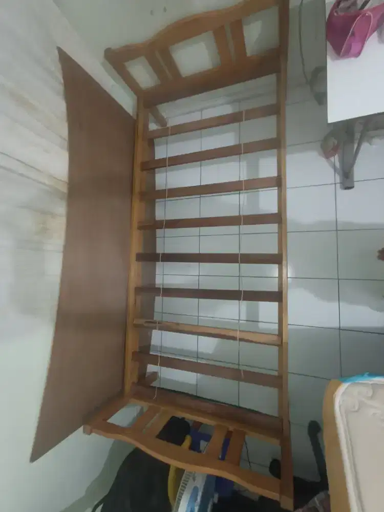 Rangka Springbed Kayu