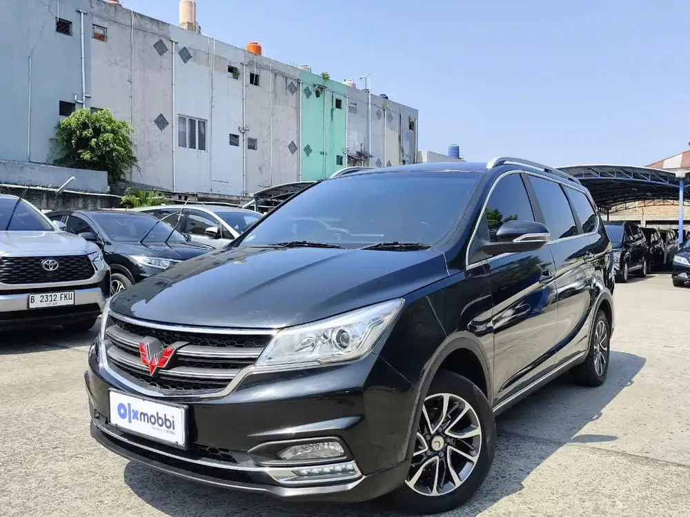 Pajak Panjang - Wuling Cortez 1.8 C Bensin-AT 2018