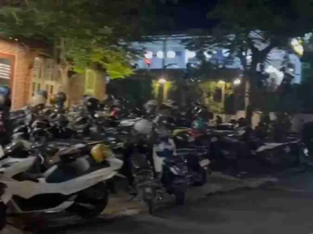 jual cafe aktif ramai hrg 4,000,000,000