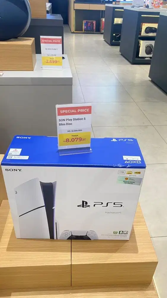 PS5 Slim Disc Promo