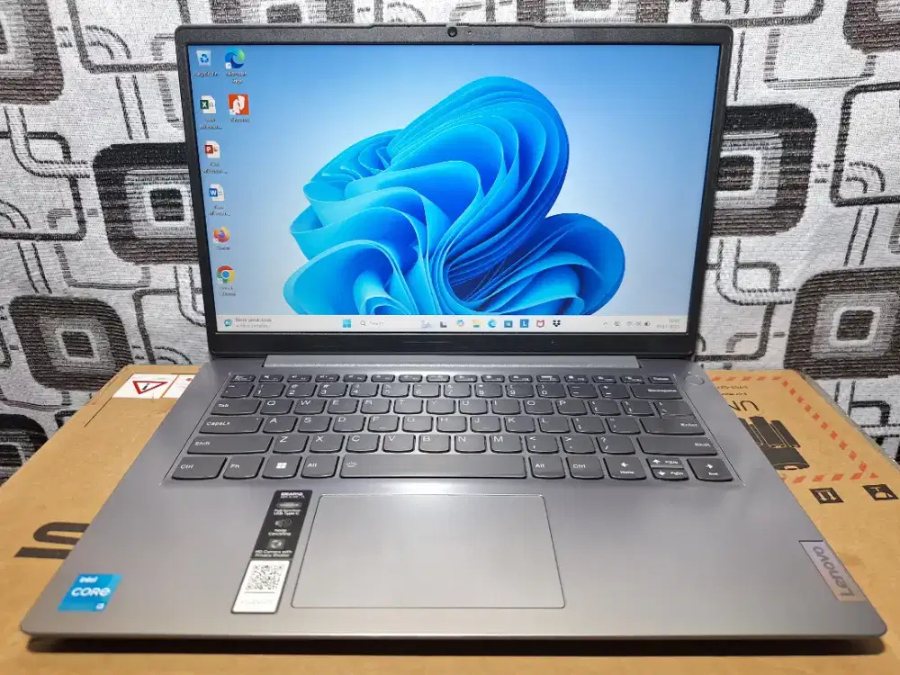 Laptop Lenovo Core i3 gen 12 ram 8gb layar FHD Backlit Garansi ON