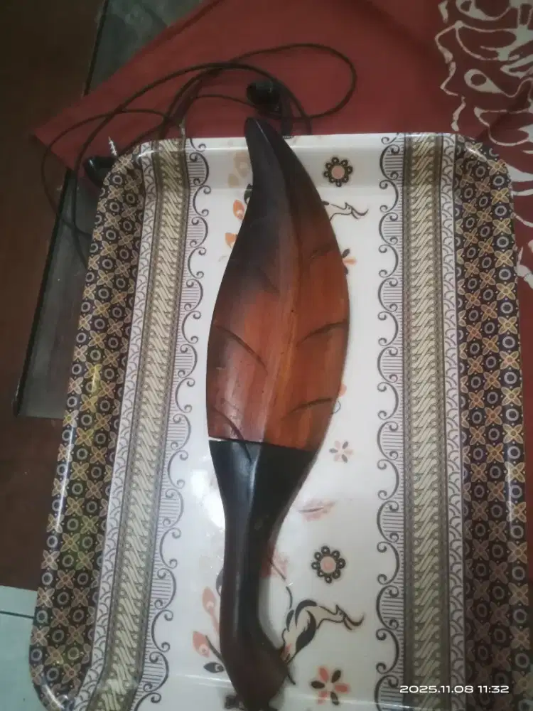 Tombak sepoh tindih kabudan.