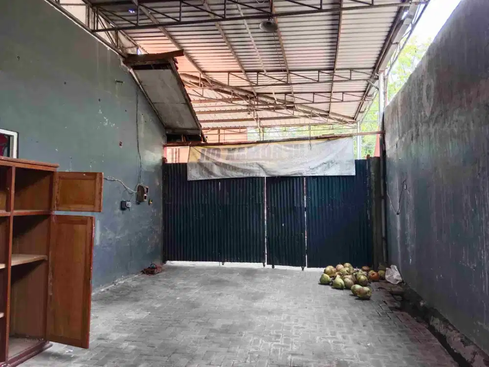 disewakan murah rumah& gudang luas nol jalan raya daerah rungkut surabaya cocok resto cafe expedisi gudang indomaret,bengkel,cuci mobil,kantor selangkah ke merr dekat kampus terbuka& upn