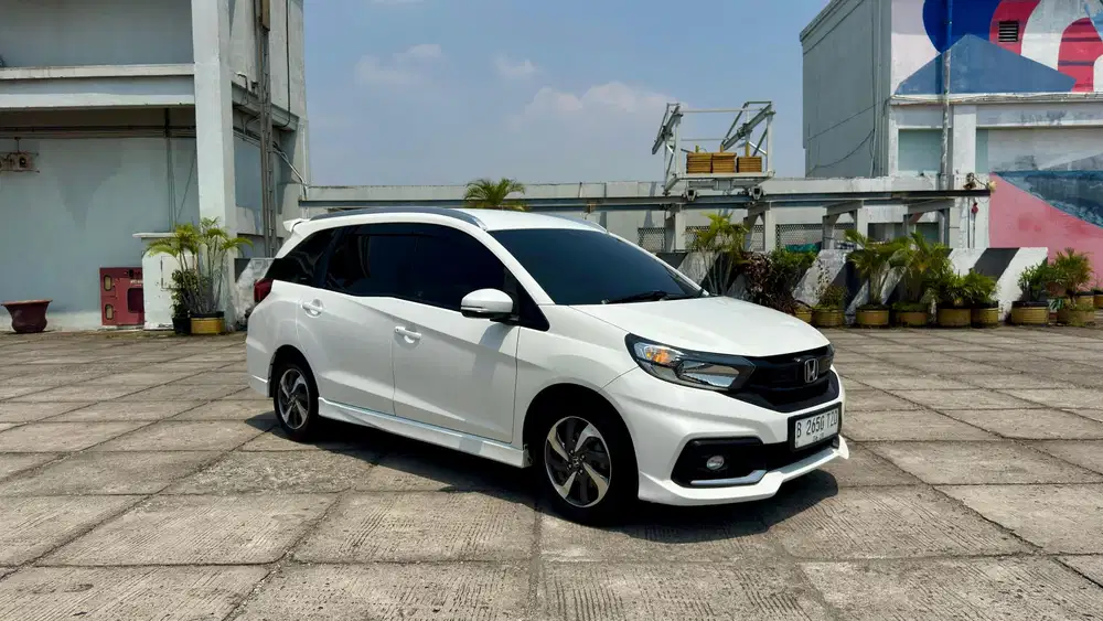 DP 20JT Honda Mobilio RS 1.5 AT 2018/2019 Putih