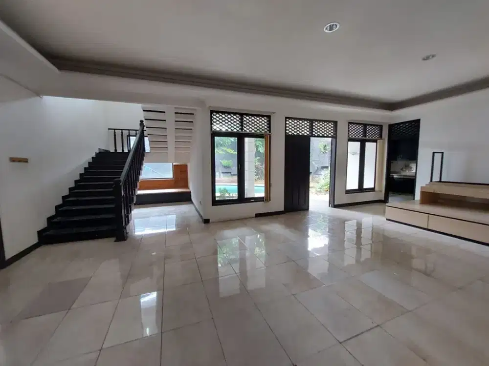 Rumah Luas design Moderen di Jakarta Selatan - PR 10848