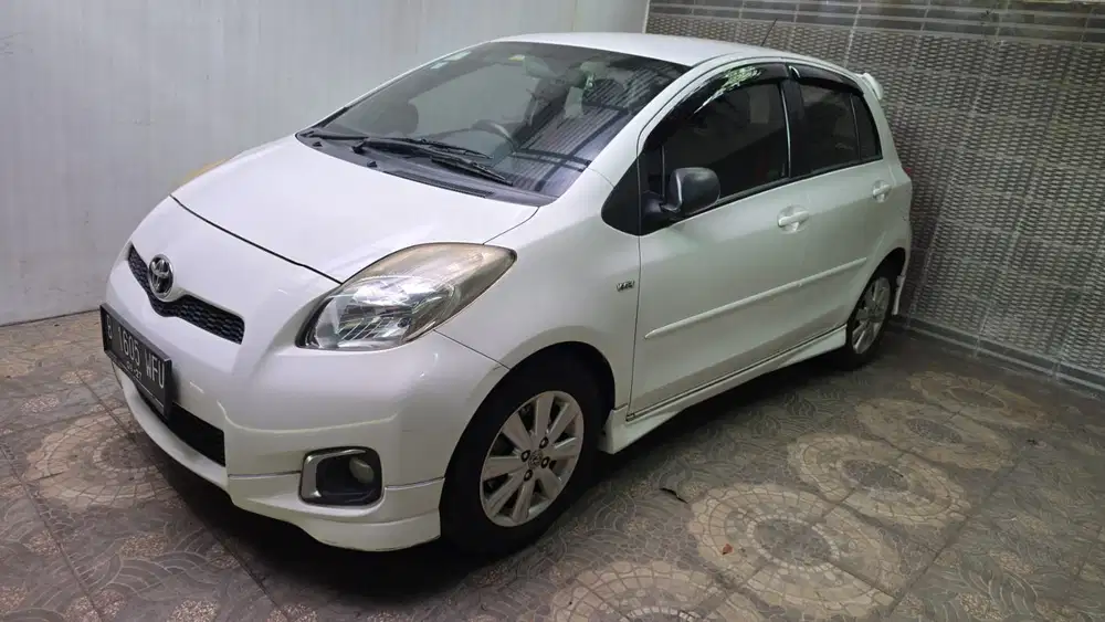 Toyota Yaris 2012 Bensin