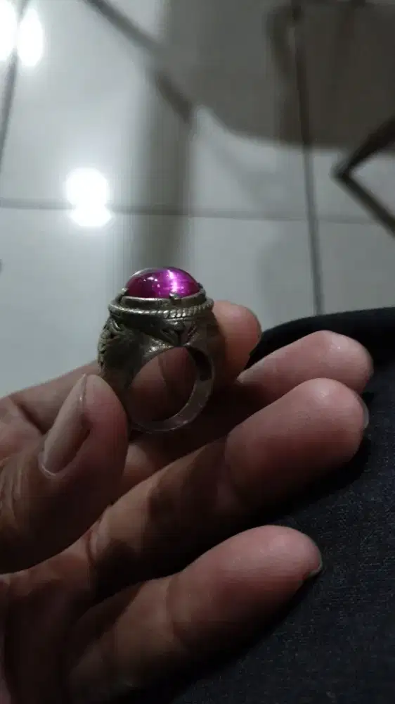 batu permata merah delima