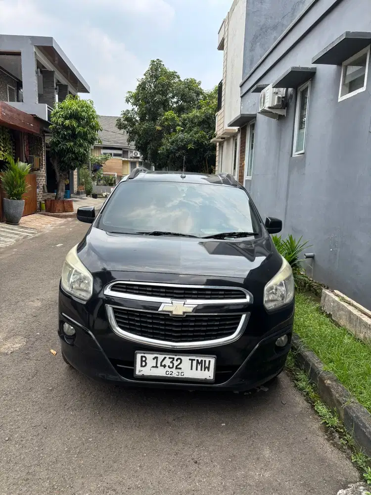 Chevrolet Spin 2013 Bensin