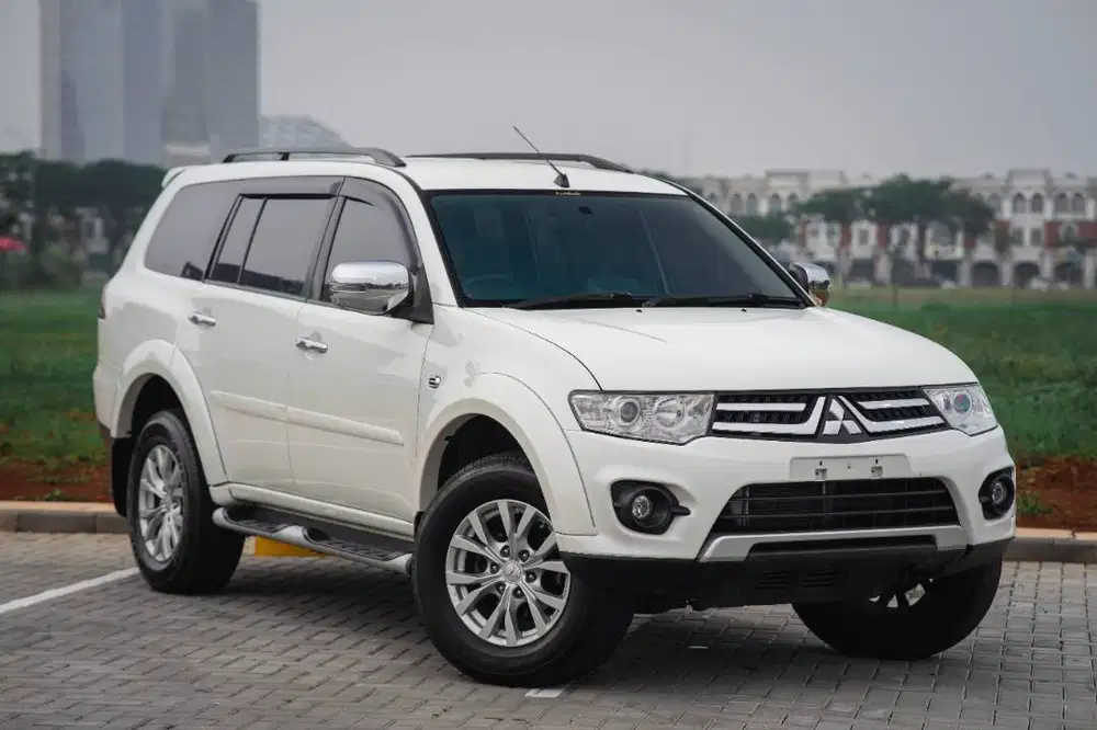 Mitsubishi Pajero Exceed 2014 Putih