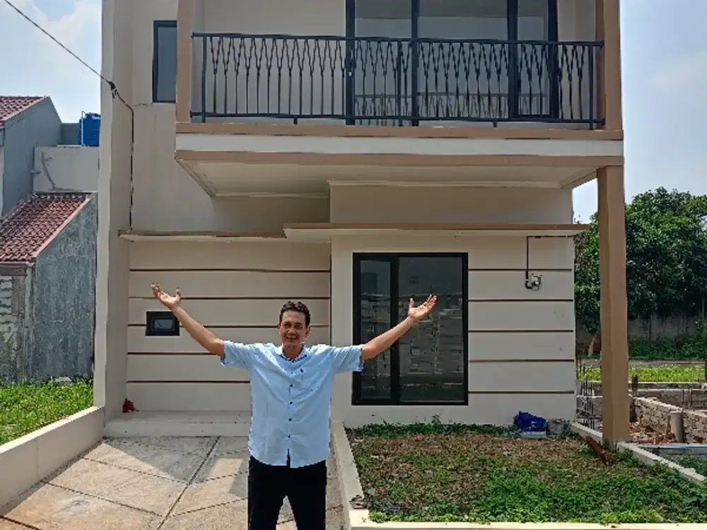 Di jual Rumah 2 Lantai Harga Termurah Lokasi Strategis Dekat Tol