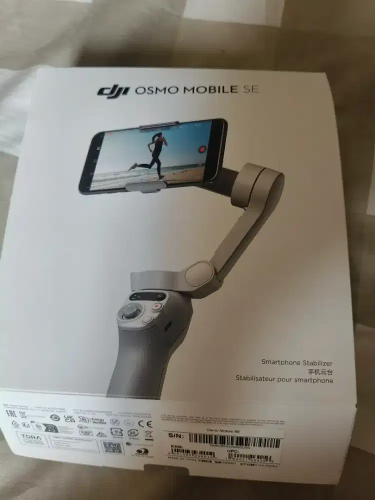 Osmo Mobile SE warna silver