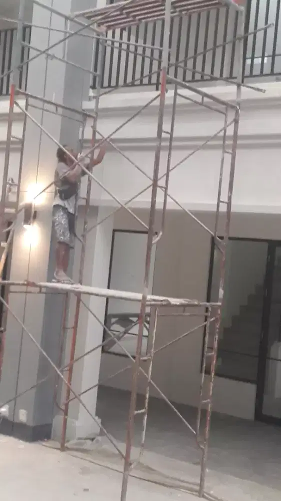 Menerima jasa cat tembok cat ulang rumah lama/ baru