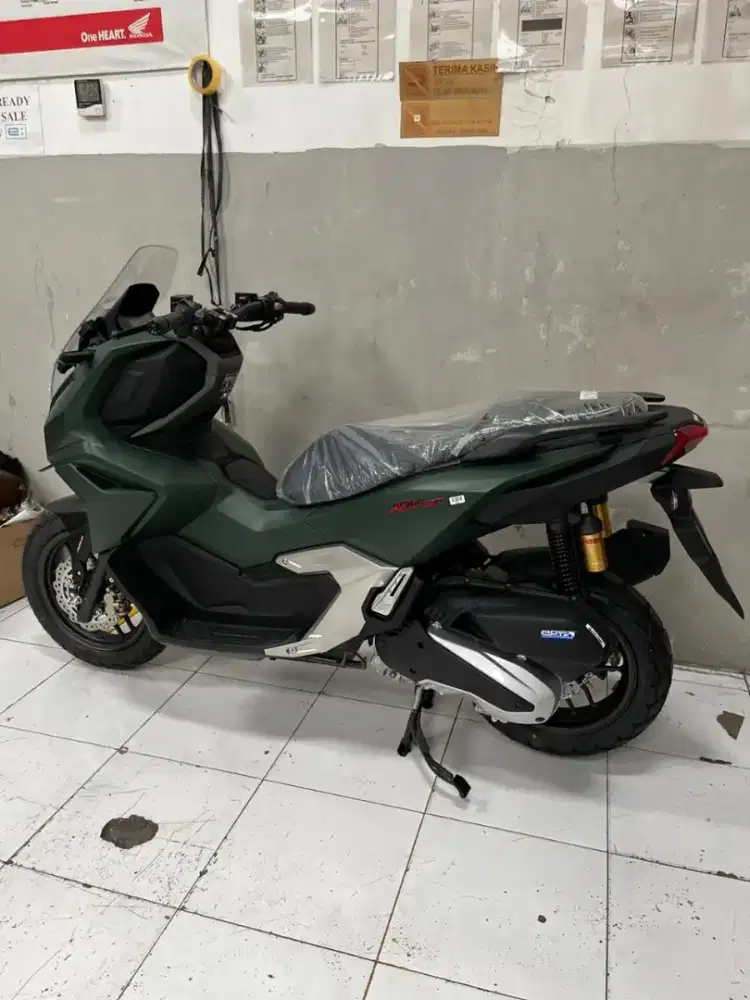 HONDA ADV 160 ABS GREEN