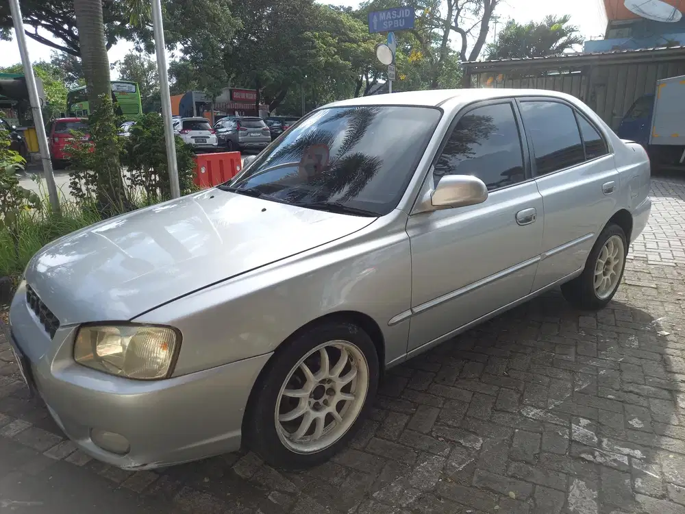 Hyundai Accent Verna 2001 Bensin