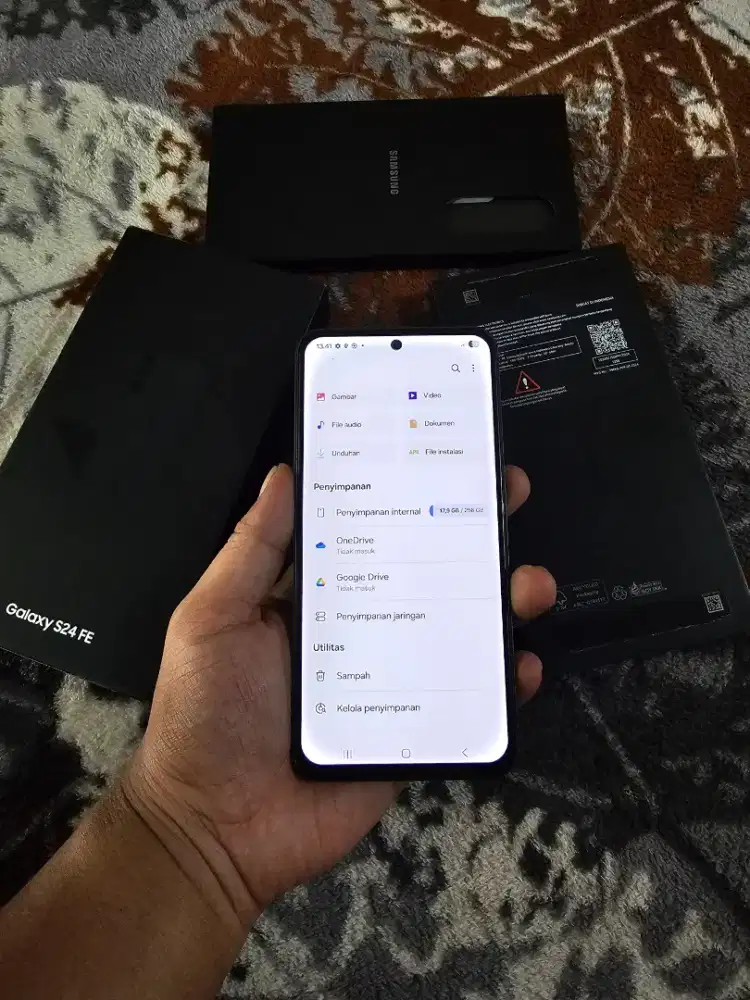 Samsung S24 FE 8/256 GB