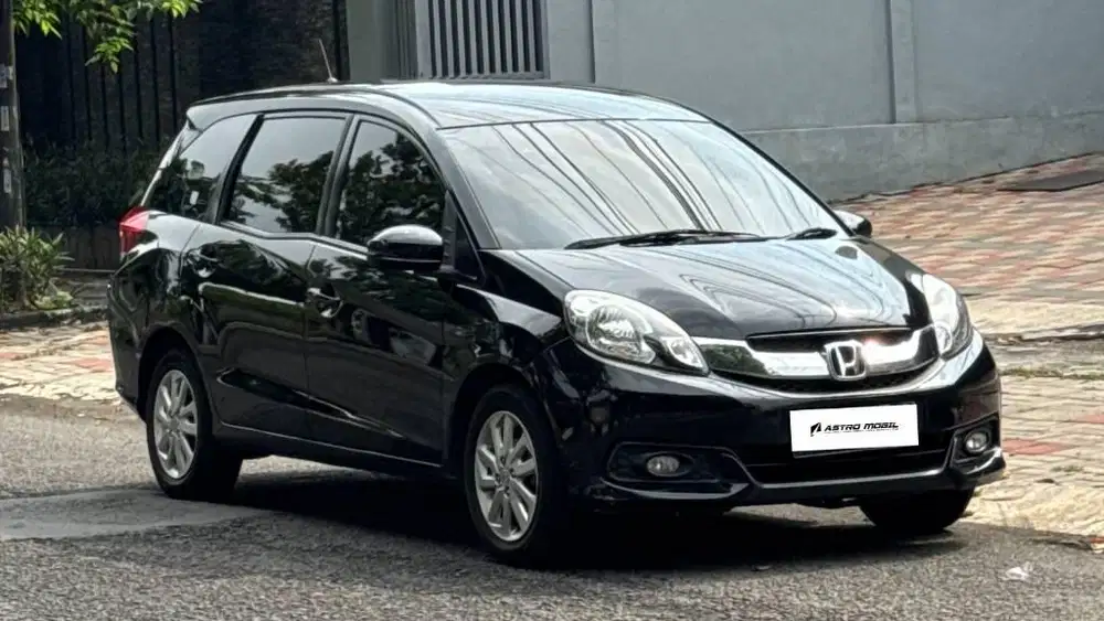 MOBILIO E 2017 / 2016 Matic Bagus Murah Kredit Bekas Surabaya Lengkap