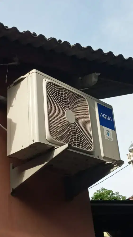 Jual cepet AC Aqua 1/2 PK