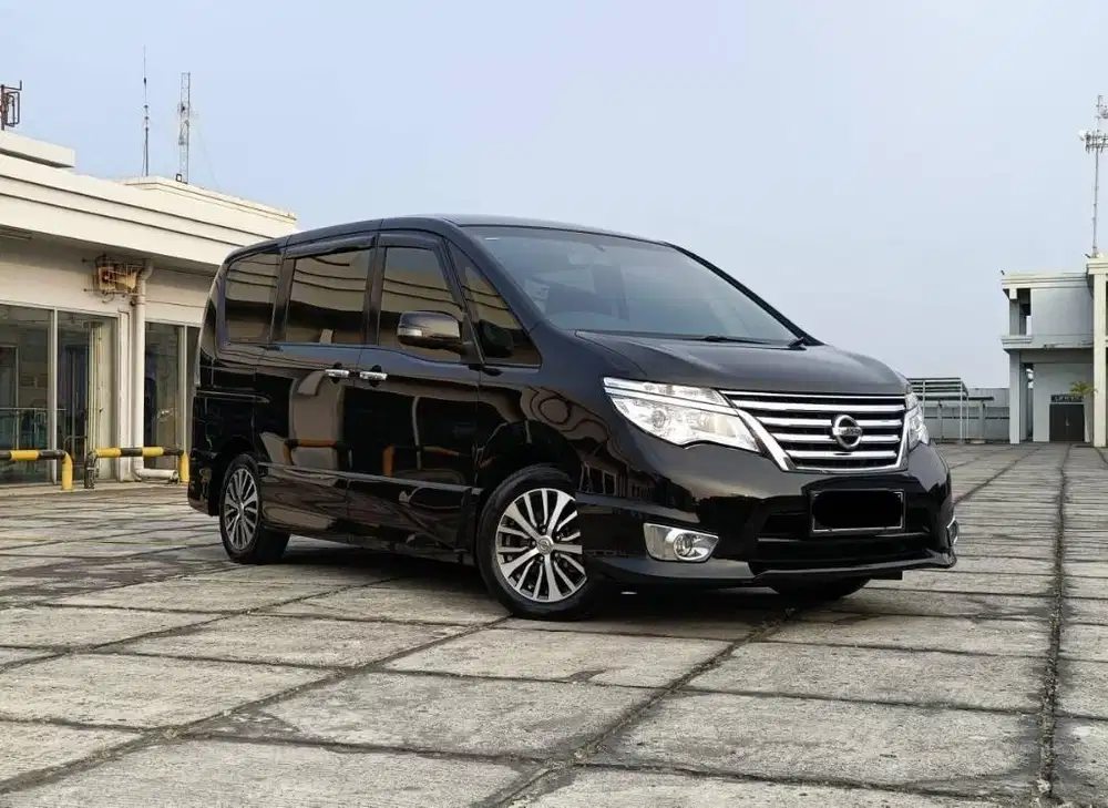 Nissan Serena 2.0 HWS AT 2017