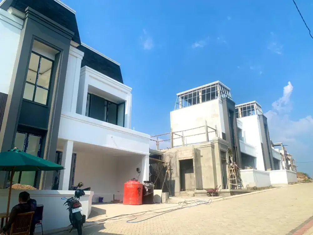 RUMAH ESTETIK AMERICAN CLASSIC PLUS ATTIC ROOM MEWAH DI THE COSMO PARADISE GUNUNGPATI SEMARANG