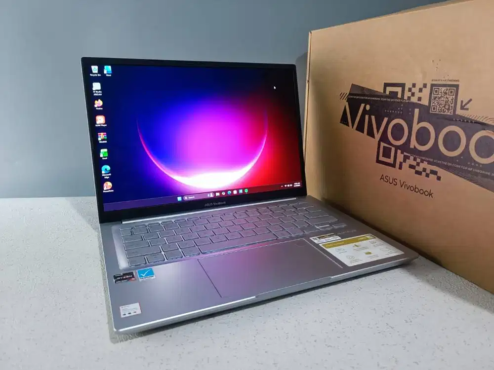 Asus VivoBook M1403QA-OLED Ryzen 5-5600H 16/512GB FULLSET