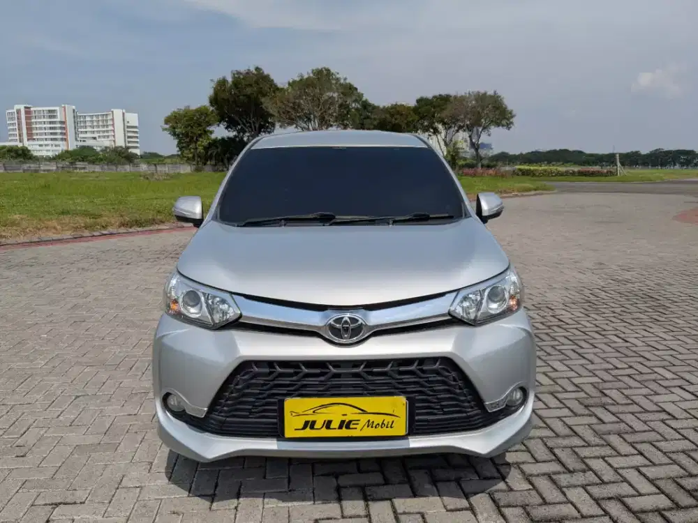 TOYOTA AVANZA VELOZ 1.5 TAHUN 2018 

Automatic pmk 2019