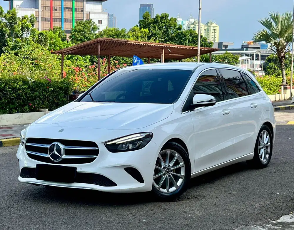 MERCEDES BENZ B200 PROGRESIVE LINE AT TAHUN 2019