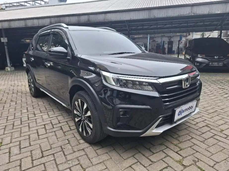 LOW DP Honda BR-V 1.5 Prestige Bensin-AT 2022 JFM