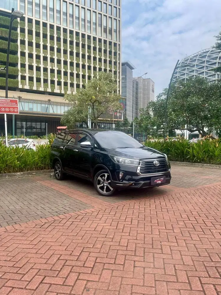 [Low Odo] Toyota Innova Venturer 2.0 AT (Bensin) 2022