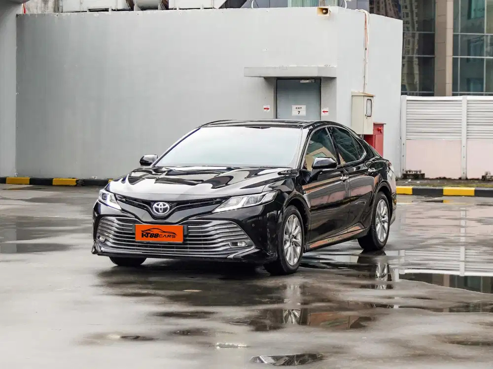 Toyota camry 2.5 V AT 2021
