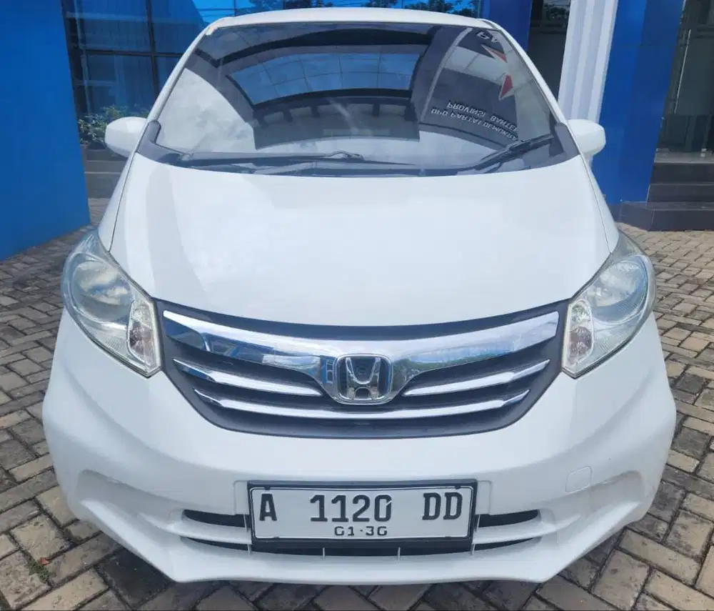 Honda Freed Type SD Matic Tahun 2012