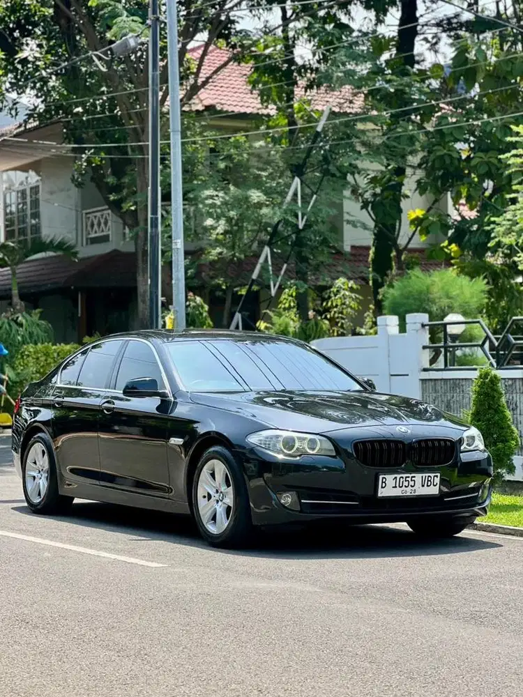 Jual Cepat !! BMW F10 528i 2013 Good Condition