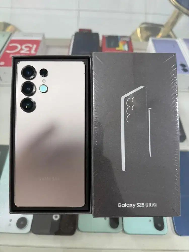 SAMSUNG S25 ULTRA RAM 12/512GB SECOND SEPERTI BARU MASIH ADA GARANSI
