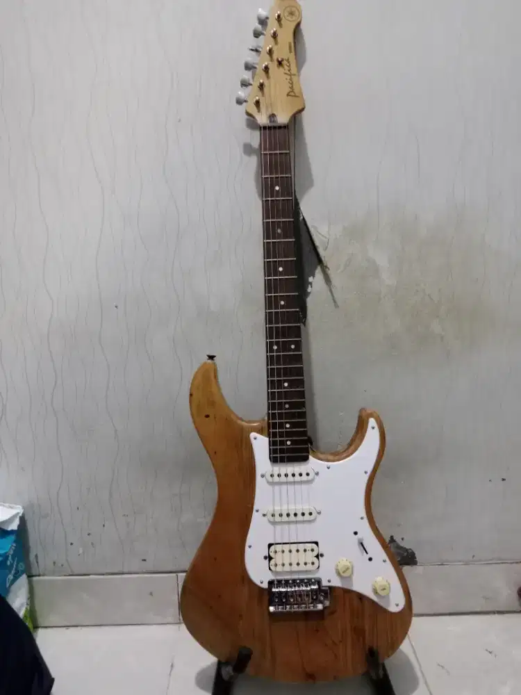 Ready gitar yamaha fasifica ori siap pakai