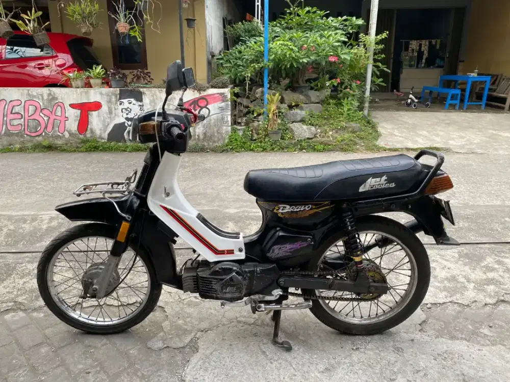 Suzuki RC bravo THN 1996 plat AB Kota