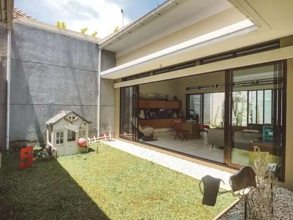 Rumah kota baru parahyangan  kbp tempo doloe bandung