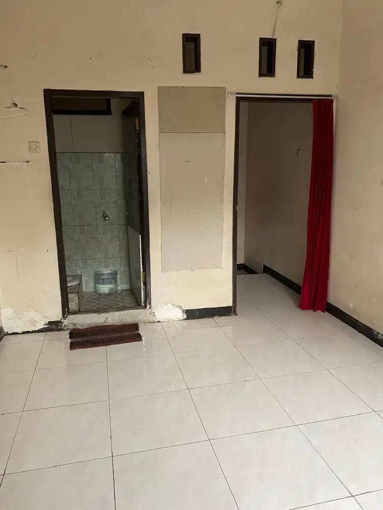 Disewakan Ruko Mungil Dekat Tol Buahbatu