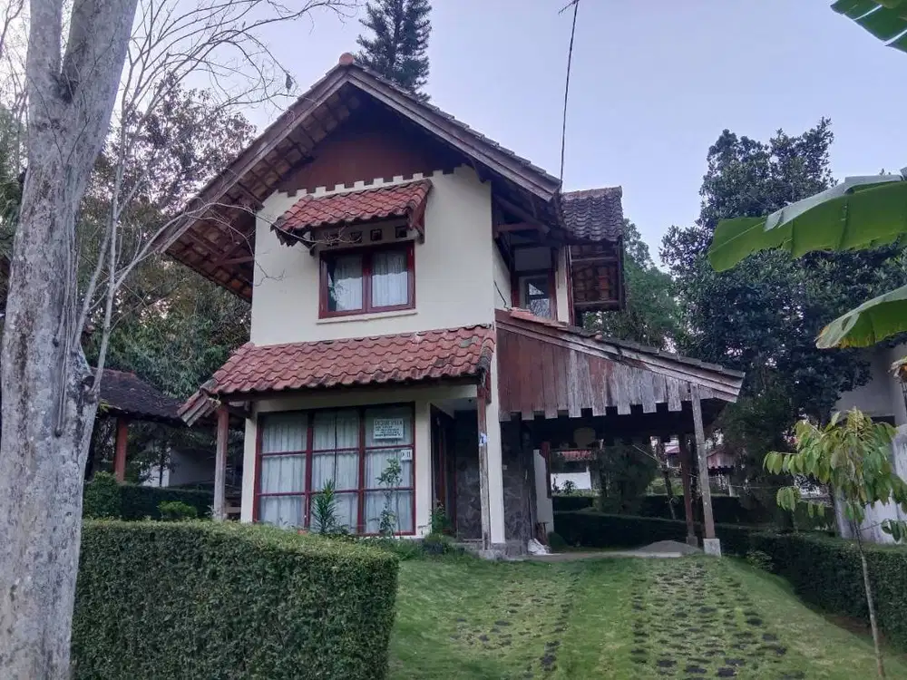 DIJUAL VILLA GRAND WHIZ TRAWAS - MOJOKERTO