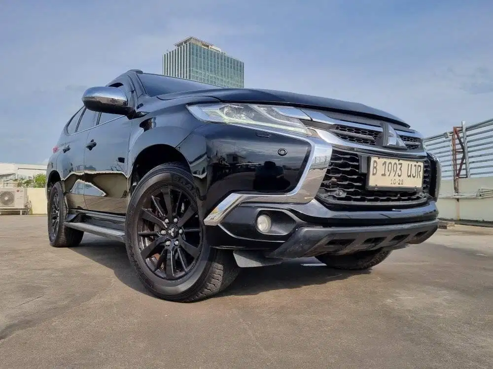 Mitsubishi Pajero Sport Dakar Sunroof Black Piano Diesel Matic th 2018
