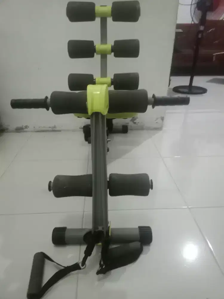 Alat untuk mengecilkan perut dan lengan