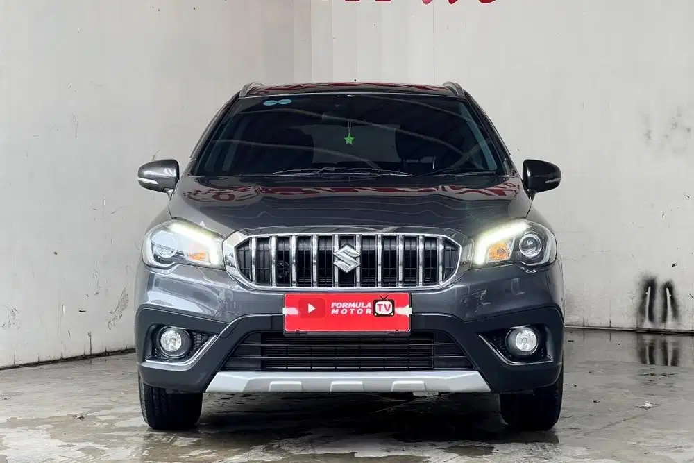 Suzuki SX4 Scross AT 2021 Abu Abu