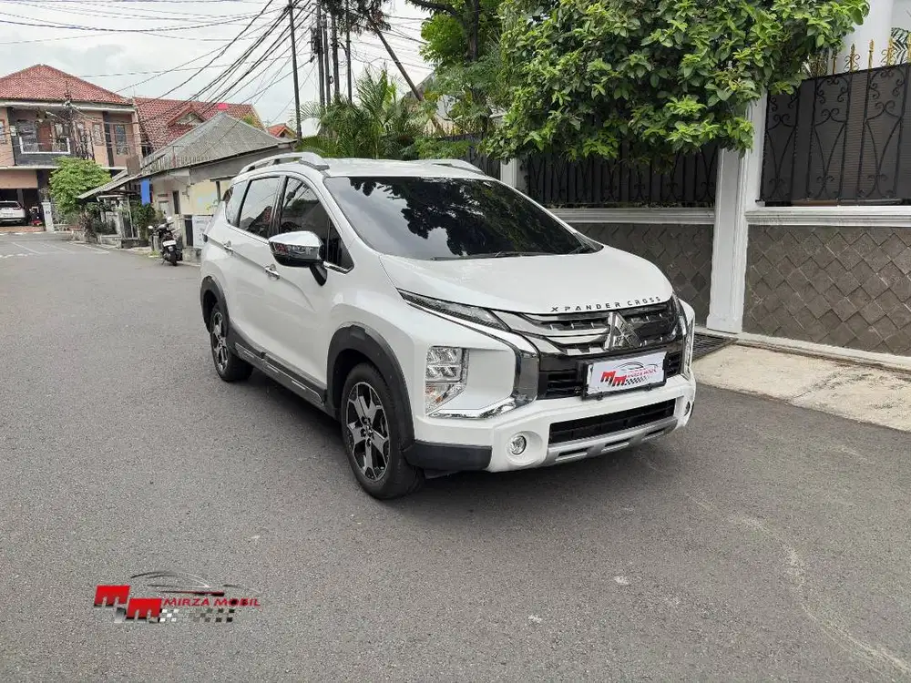 Mitsubishi Xpander Cross Premium Package 1.5 AT 2021 Putih Mutiara