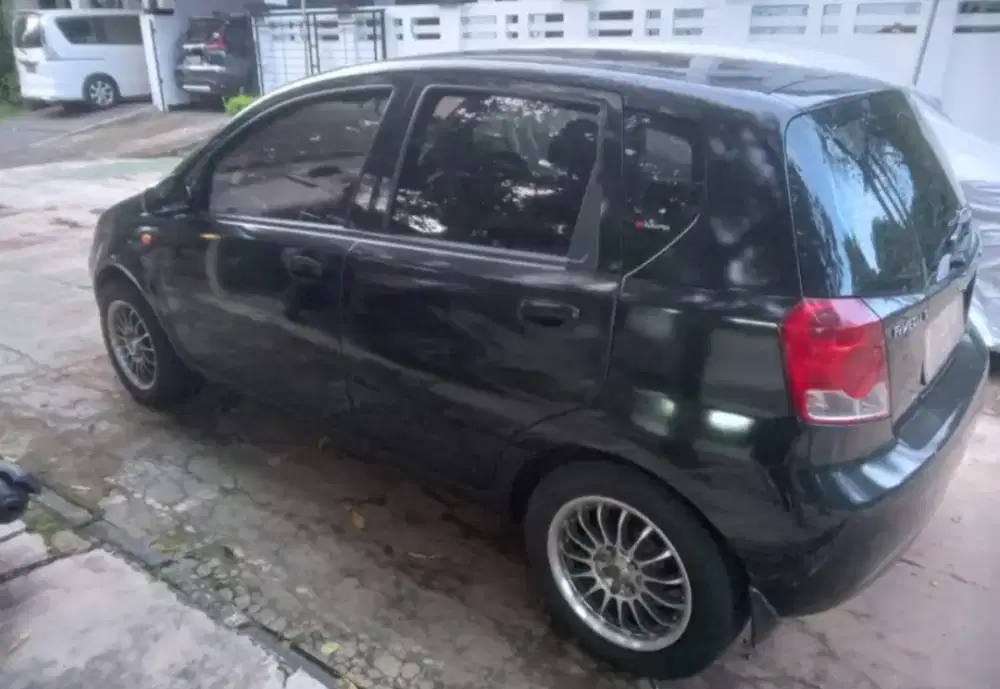Aveo Chevrolet 2004 siap pakai