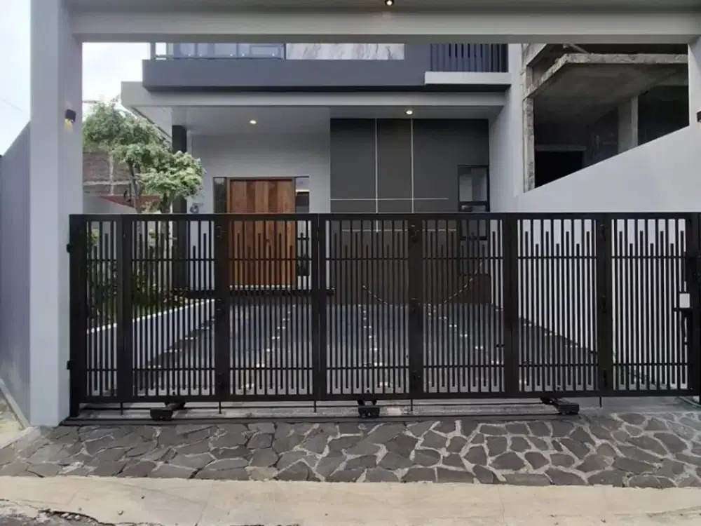 DIJUAL 2 UNIT RUMAH MEWAH DEKAT JALAN KALIURANG KM 8 DI SLEMAN FREE KITCHEN SET