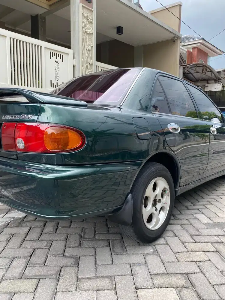 Mitsubishi Lancer 1995 Bensin