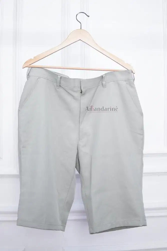 Celana Pendek Chinos Pria/Uniseks Hijau Sage