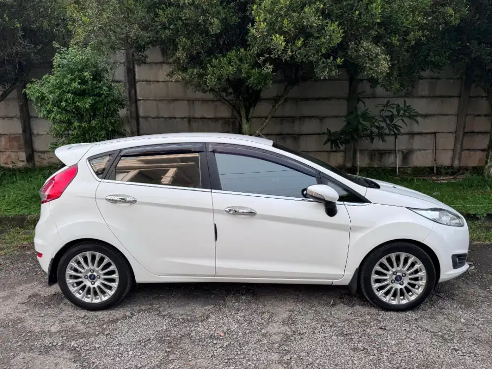 Ford fieta tahun 2014