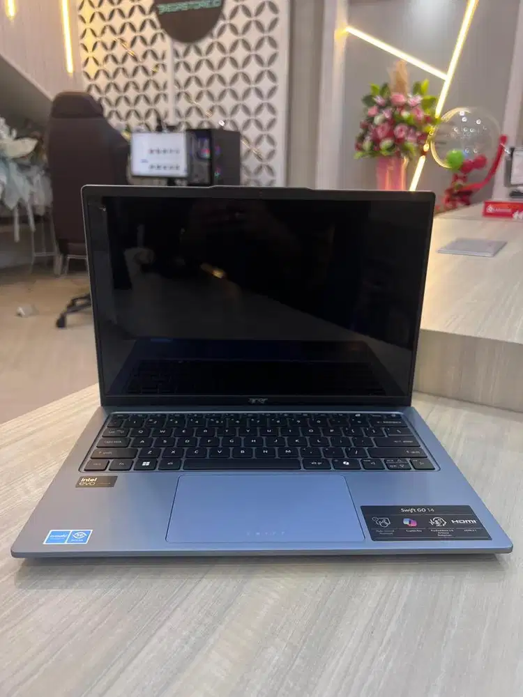 ACER SWIFT GO AI SFG14-73-9686