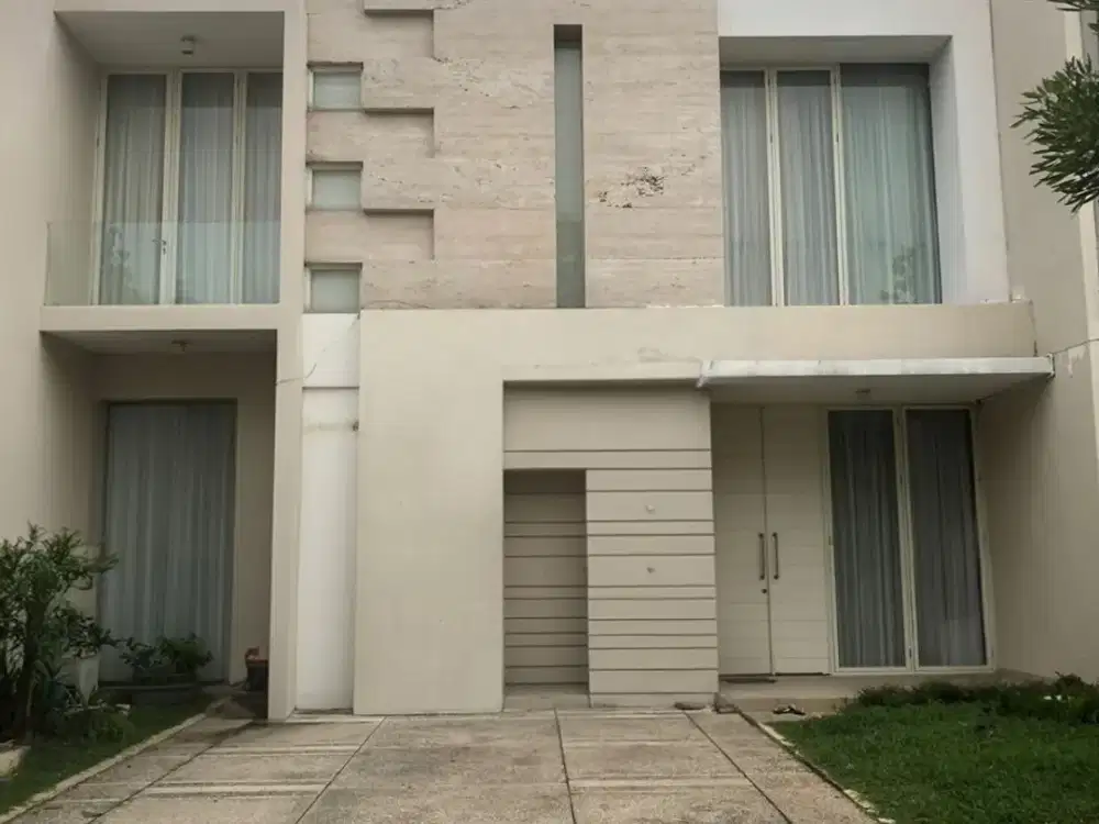 Rumah Pakuwon City PALM BEACH MINIMALIS FURNISH STRATEGIS