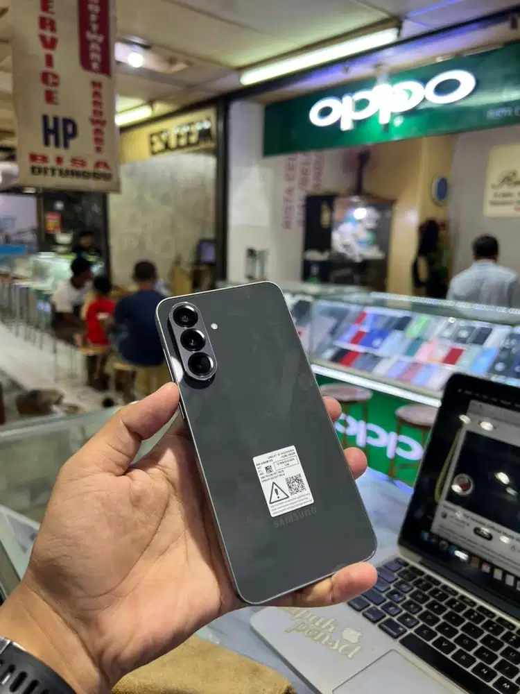 Samsung a56 12/256gb sein resmi second garansi on