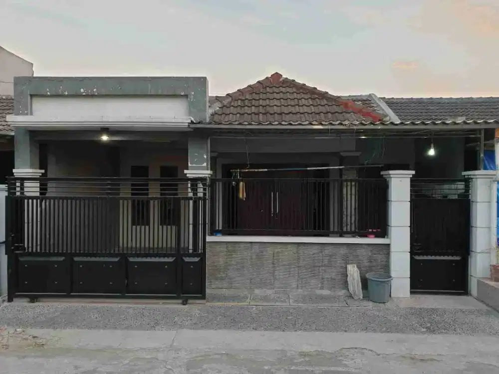 dijual rumah minimalis siap huni di Driyorejo gresik